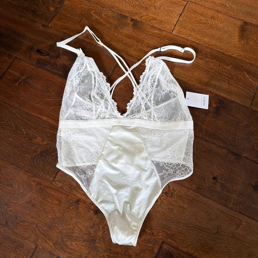 Auden Womens Small Cream Satin Mesh Underwire Bodysuit Thong Intimates G8YZR8